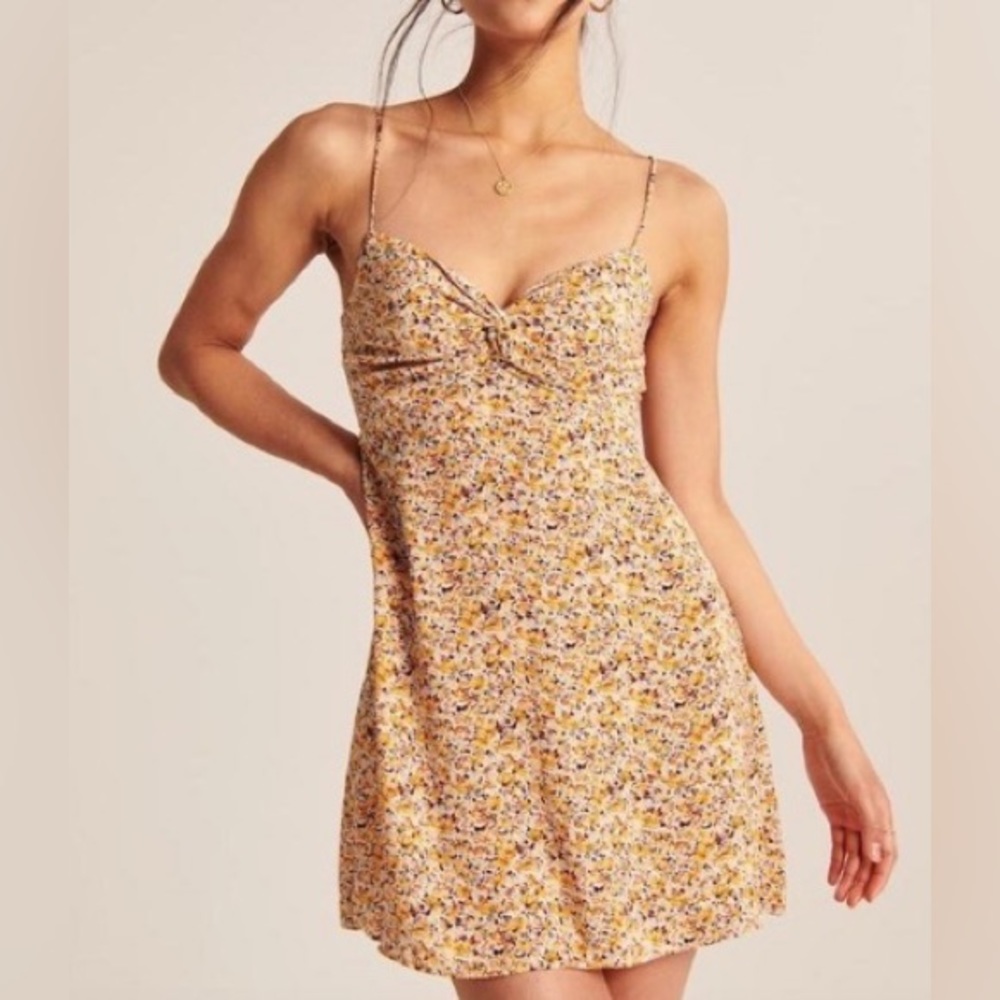 Abercrombie & Fitch twist front floral mini dress